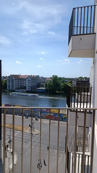 PURE East Side | 6th Floor | Balcony & Spree View — photo 1
